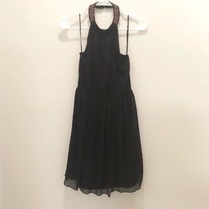 Zara, Dress